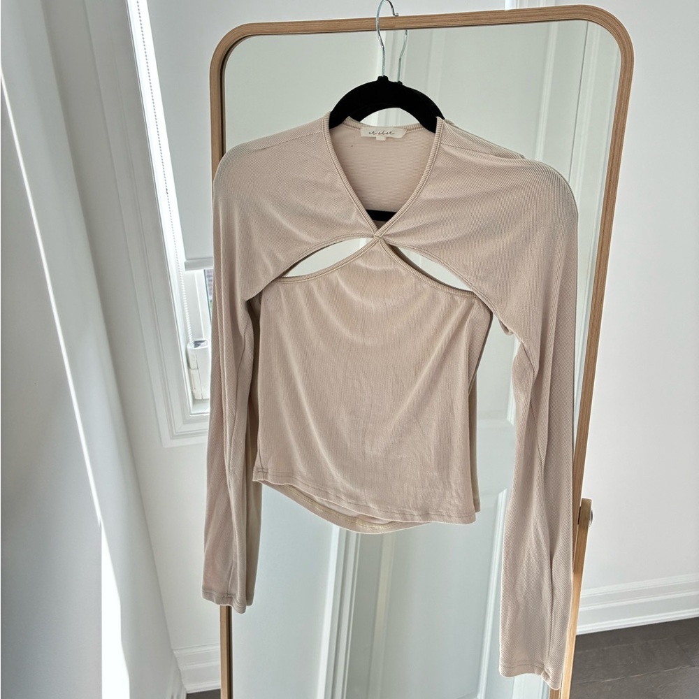 Elegant beige Cut-Out Top